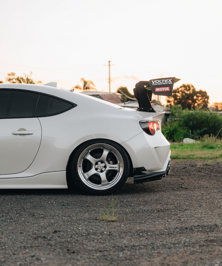 Voltex T-7 Style Swan Neck GT Wing (Carbon Fibre) - Toyota 86 ZN6 Voltex T-7 Style Swan Neck GT Wing (Carbon Fibre) - Toyota 86 ZN6