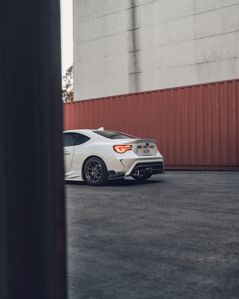 Varis Arising-II Style Rear Bumper Air Shrouds - Toyota 86 ZN6/Subaru BRZ ZC6